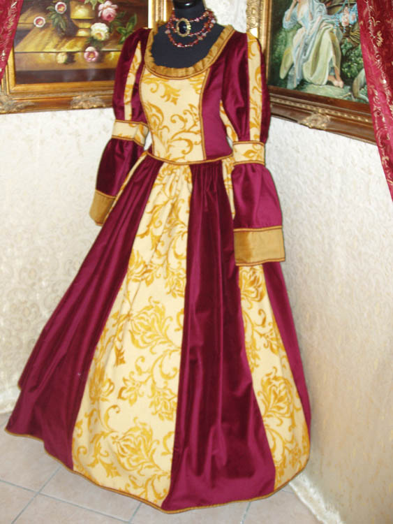 Costume