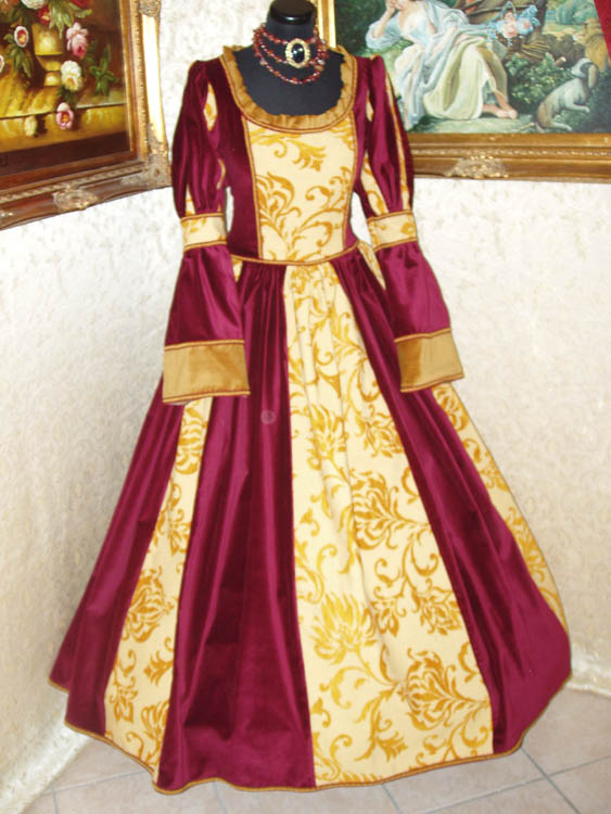 Costume
