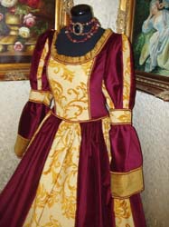 Costume