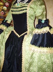 Costume