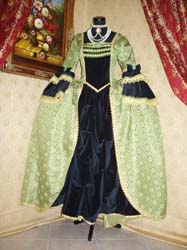 Costume