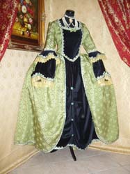 Costume