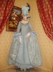 Costume