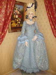 Costume