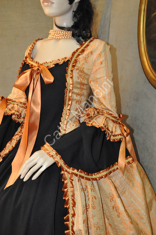 Costume Storico Settecento Veneziano (3)