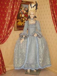 Costume