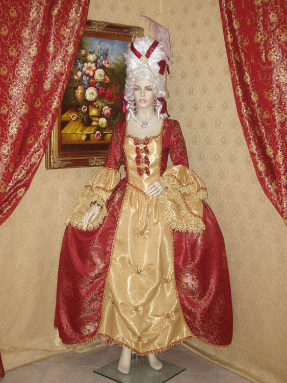 Costume