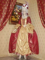 Costume