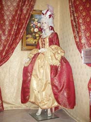 Costume