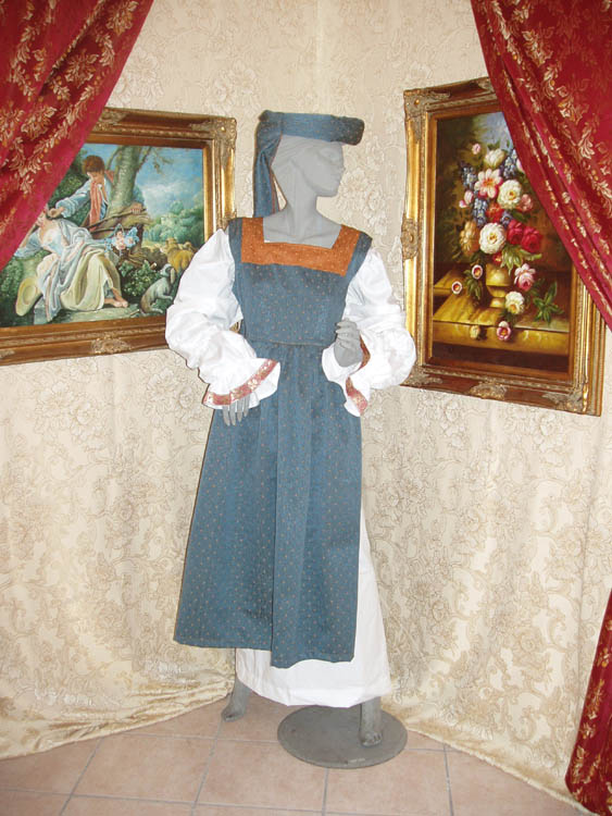 Costume