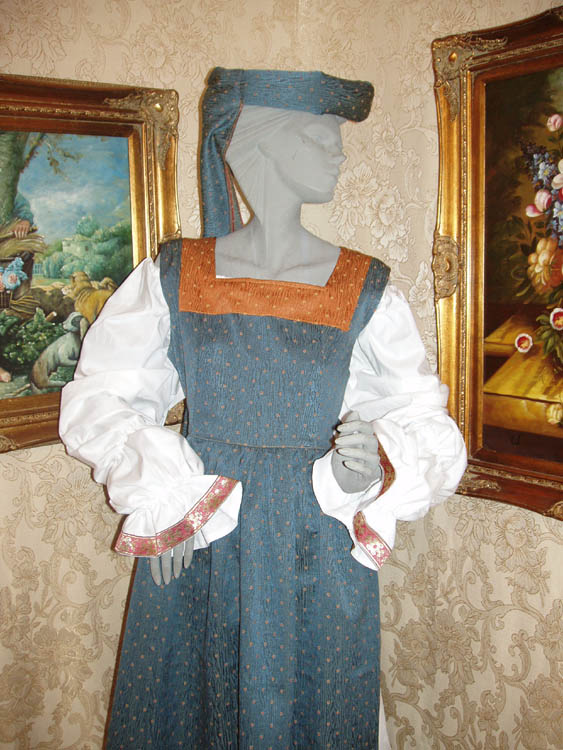 Costume