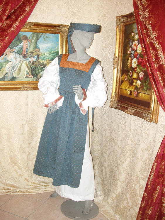 Costume