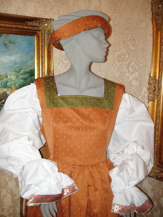 Costume