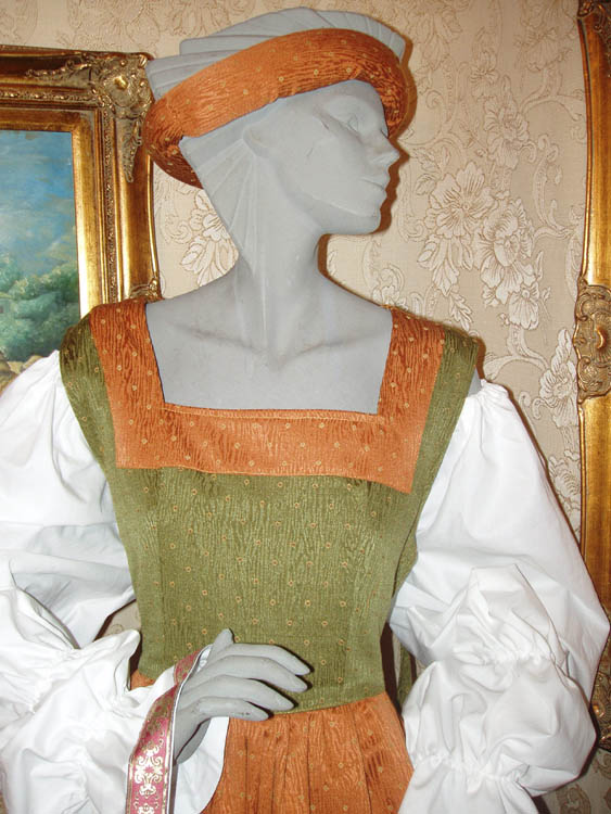 Costume