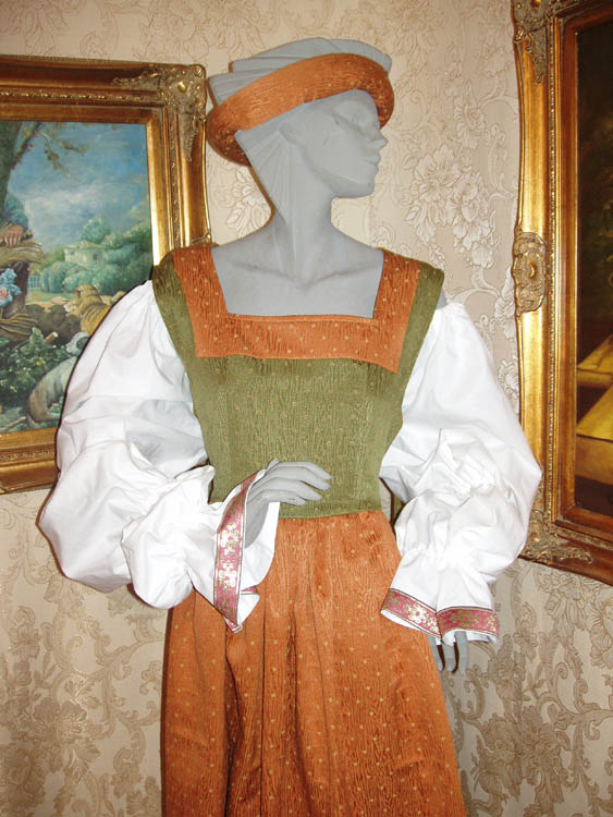 Costume