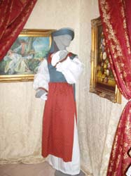 Costume