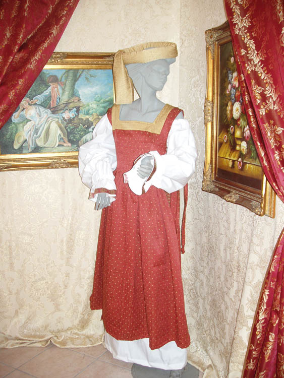 Costume