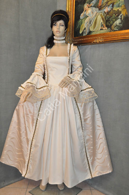 Abito-Femminile-Veneziano