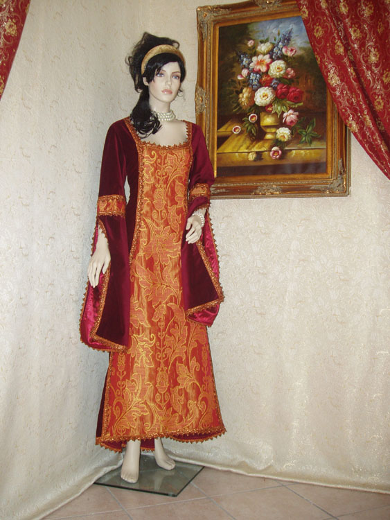 Costume