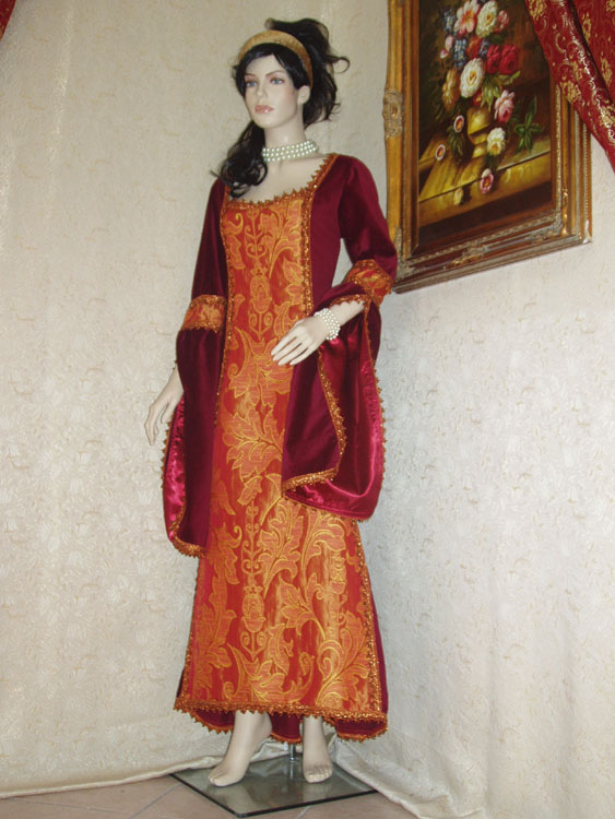 Costume