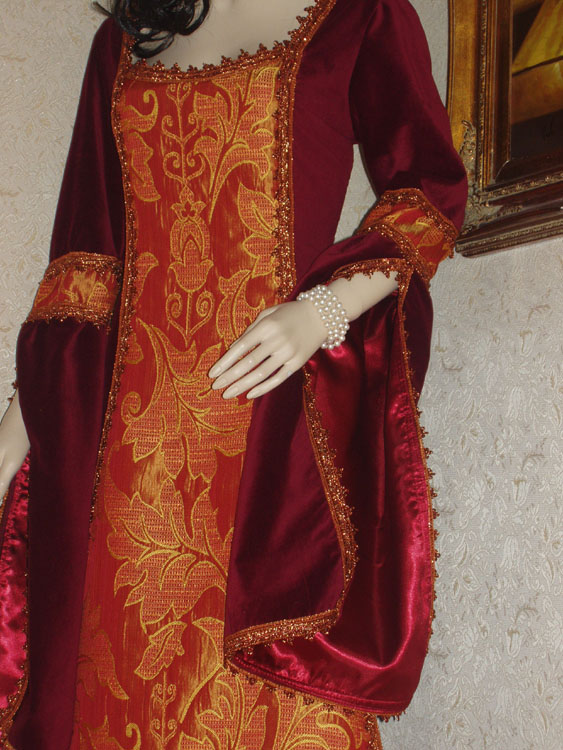 Costume