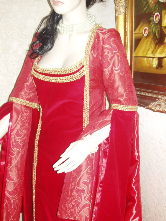 Costume