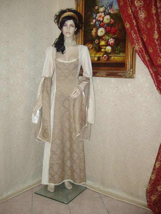Costume