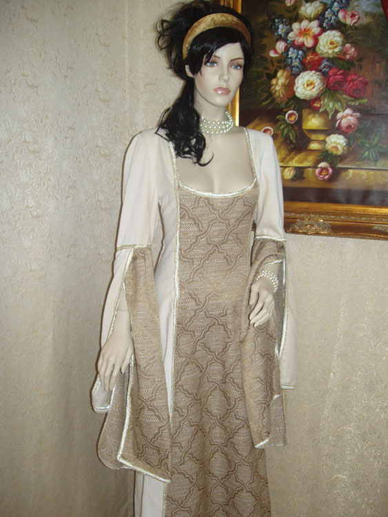 Costume