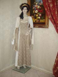 Costume