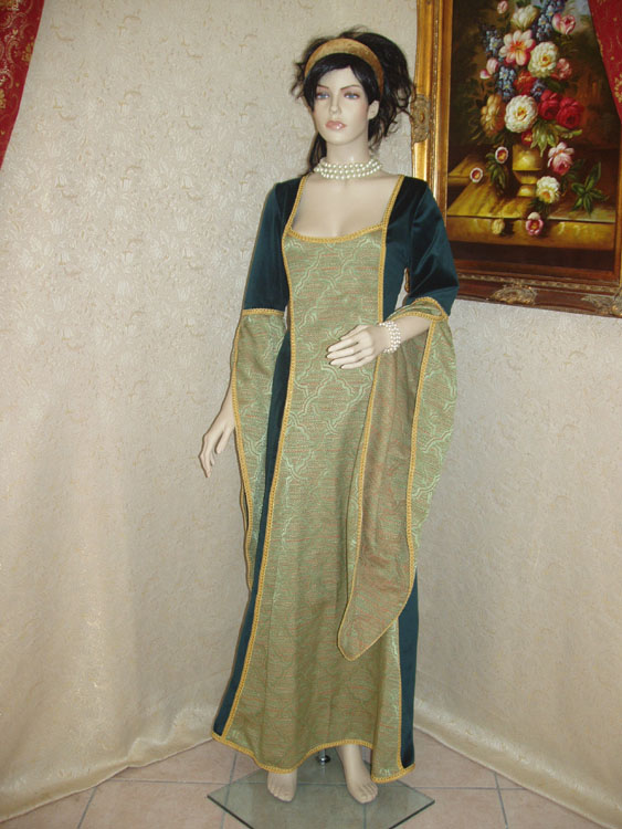 Costume