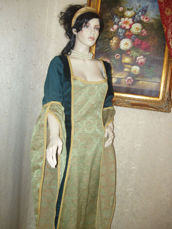 Costume