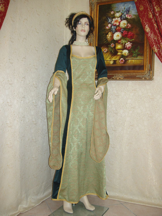 Costume