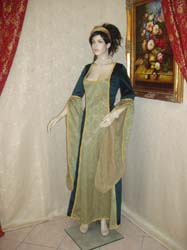 Costume