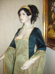 Costume