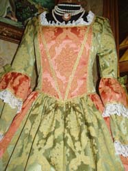Costumi