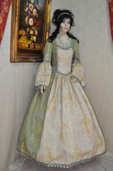 Costume