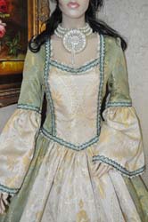 Costume