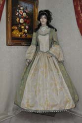 Costume