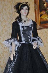 Costume