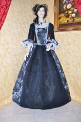 Costume