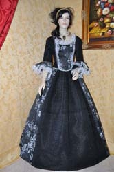 Costume