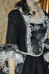 Costume