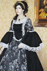 Costume
