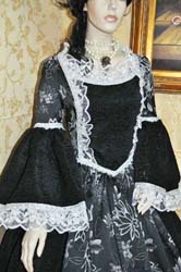 Costume