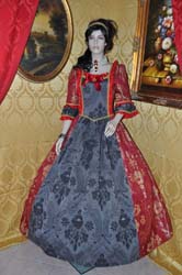 Costume