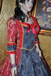 Costume