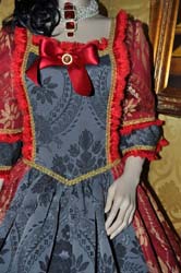 Costume