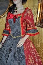 Costume