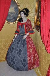 Costume
