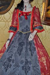 Costume
